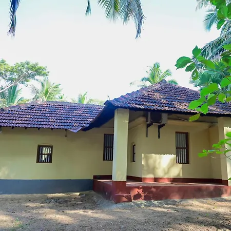 Mahamaya Sea Breeze Homestay Kaup Exterior photo